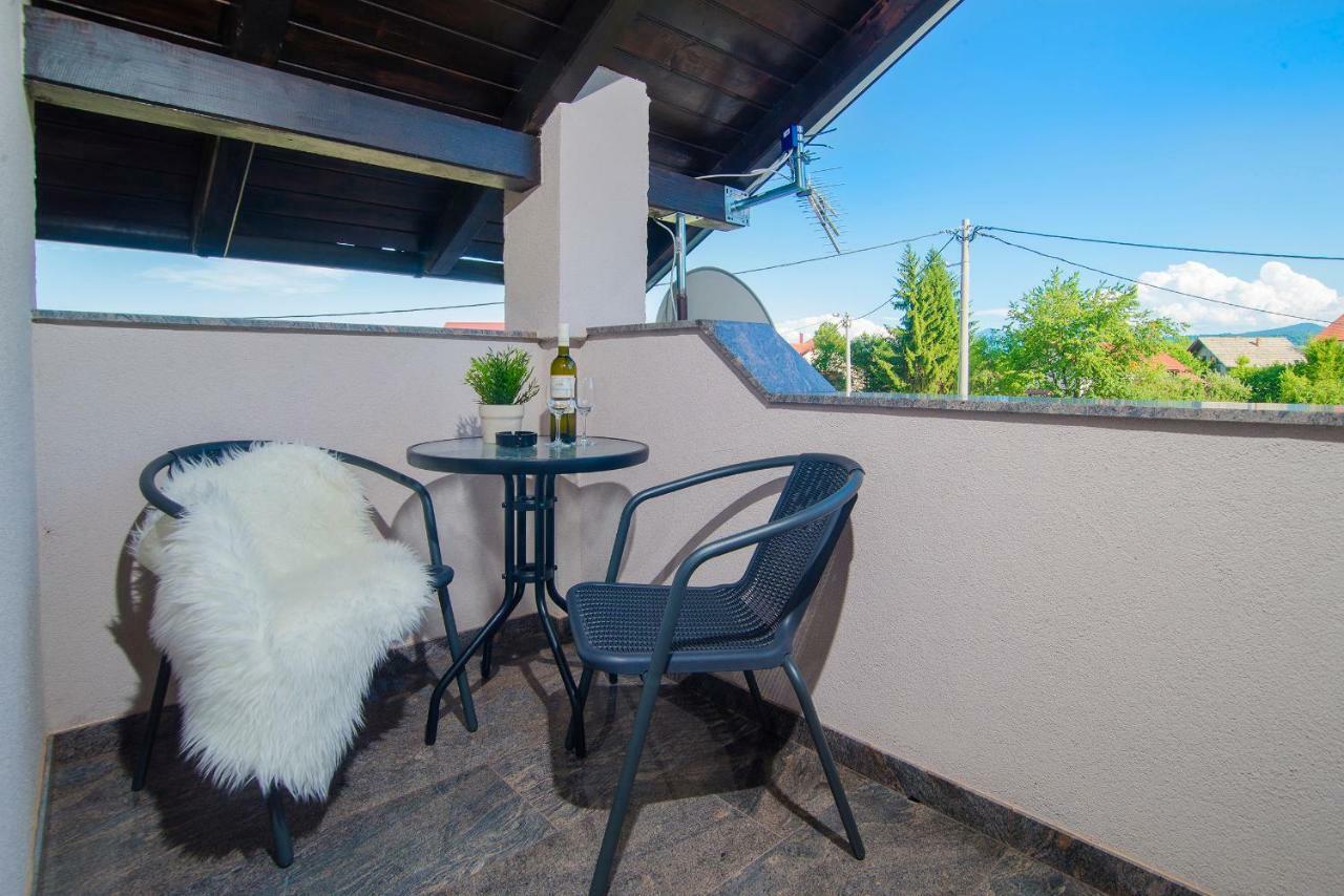 Black Queen Guesthouse Grabovac  Exterior foto